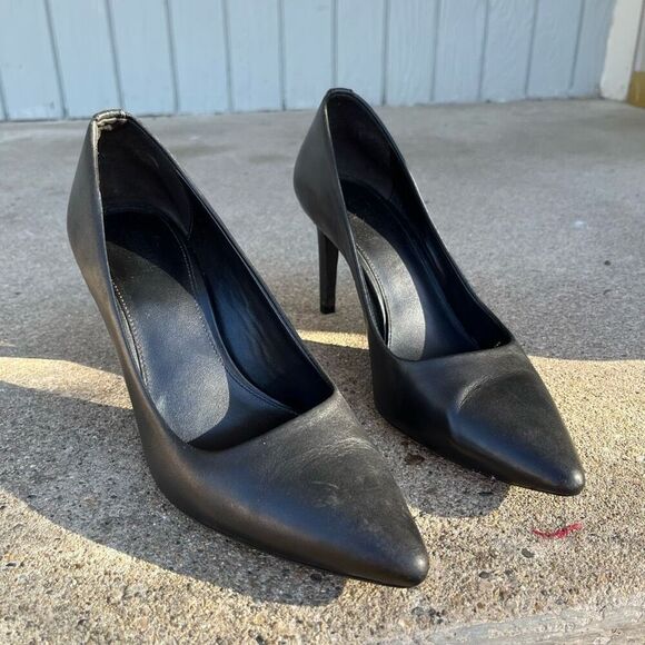 MICHAEL Michael Kors Alina Flex Pump in Black Leather - SZ 8.5 - Picture 7 of 9